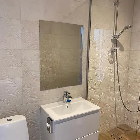 Center Lux 2 Bedroom 2 Bathroom